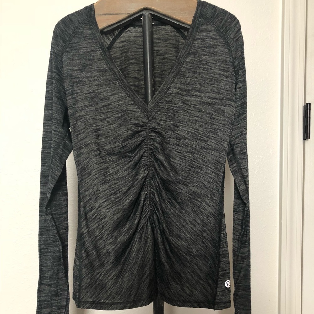 Lululemon top